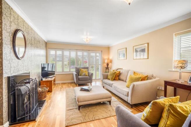 3 bed Detached Bungalow for sale Image 7