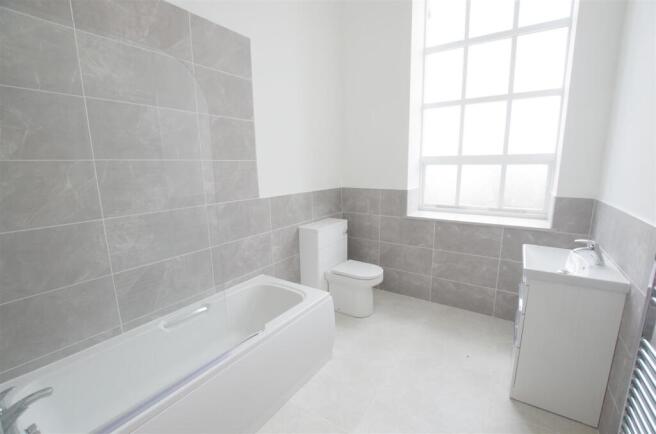 2 bed Apartment to rent Image 6
