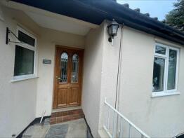 14, Dolphin Court, Colwyn Bay LL28 4AW