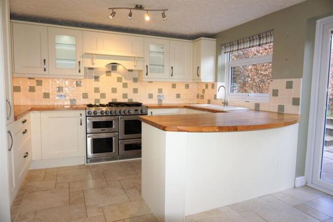 Kitchen/Breakfast