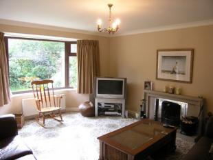 Kirklake Road Lounge