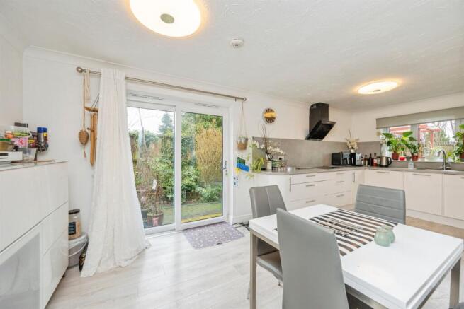 Kitchen Diner: