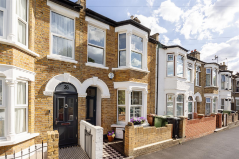 The Crescent, Walthamstow