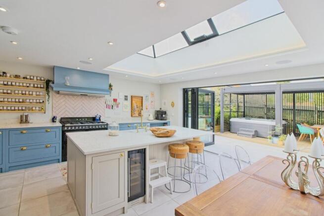 Kitchen/Dining Room