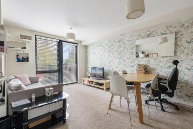 Flat 13, Hollyfield, Pooles Park N4 3FG-No Waterma