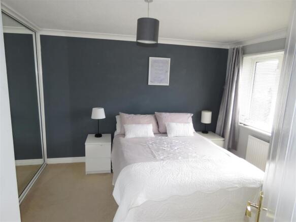 Bed 1.JPG