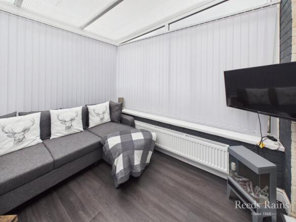 3 bed Semi-Detached for sale Image 10