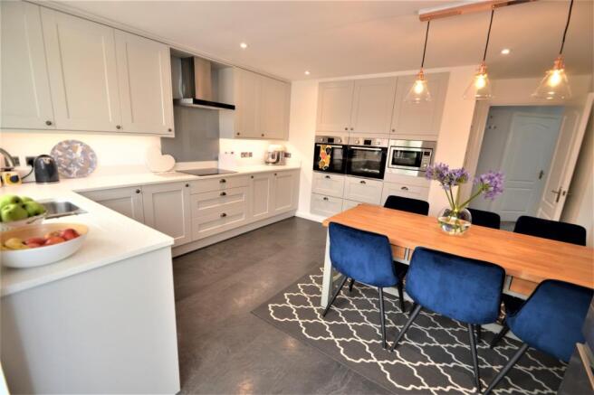 Kitchen/Dining Room