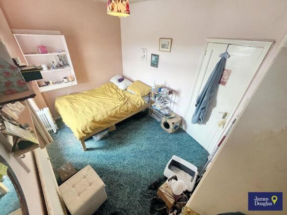 Bed13