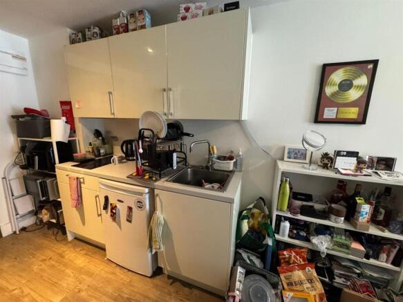 Flat for sale Image 10