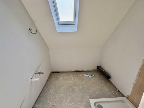 ENSUITE SHOWER ROOM