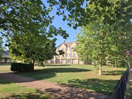 Flat 6, 34 Woodley House, Woodley Green, Witney OX28 1BF