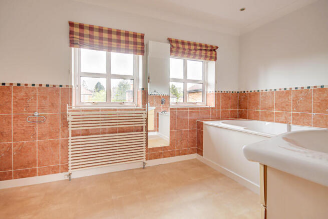 Ensuite Bathroom