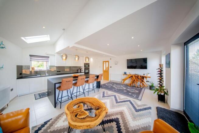 Open Plan Kitchen/Lounge