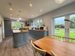 32, Fir Avenue, Bourne PE10 9RY