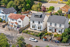 7 Berkeley, Slade Road, Newton, Swansea SA3 4UE