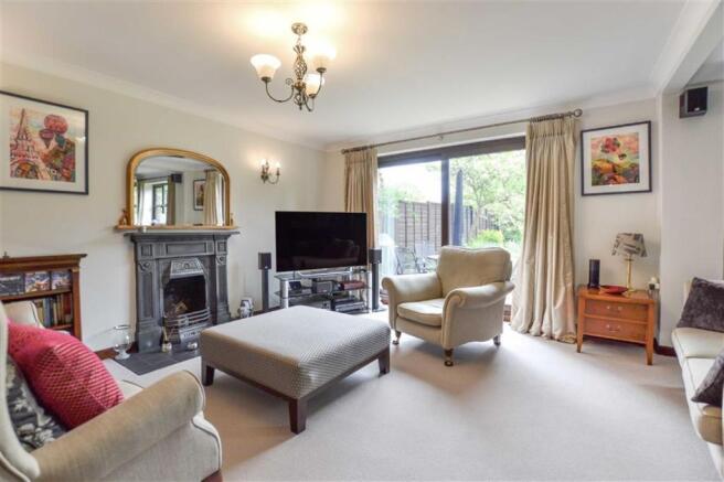 SITTING ROOM