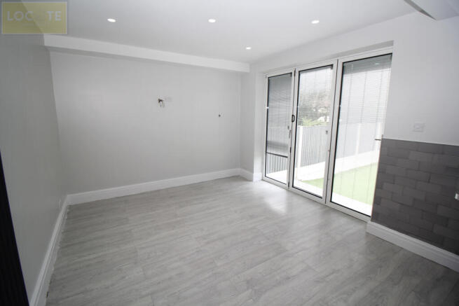 Wyndcliff Drive, Flixton photo 4