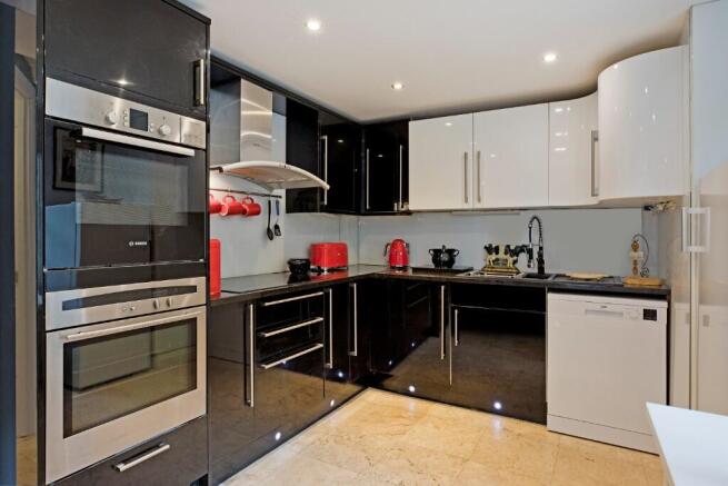 3 bed Detached for sale Image 5