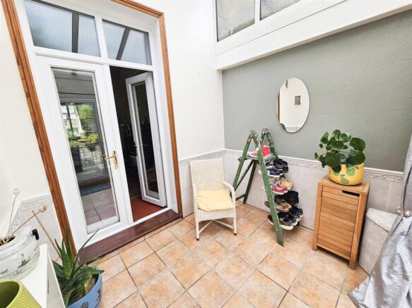 3 bed Terraced for sale Image 8