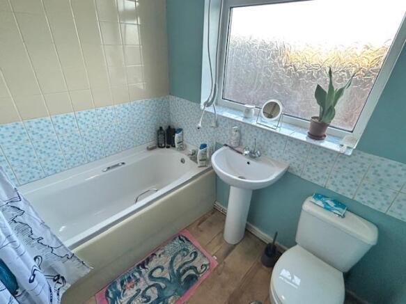 3 bed Terraced for sale Image 5