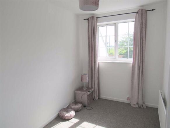 BEDROOM 2: