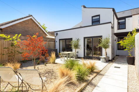 Little Herberts Road, Charlton Kings, Cheltenham, GL53 8LL