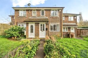 29, Akister Close, Buckingham MK18 7HT