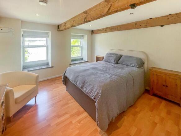 3 bed Maisonette for sale Image 9