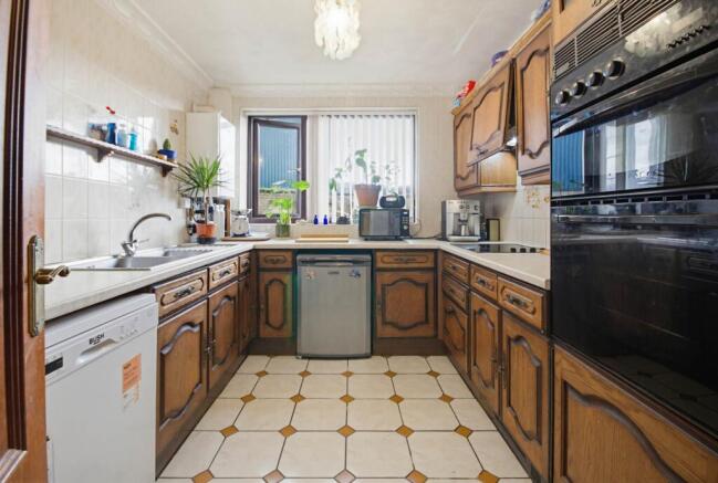 2 bed Retirement Property for sale Image 10