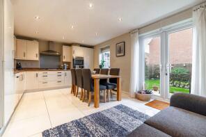 15, Pickwell Drive, Leicester LE7 2DG