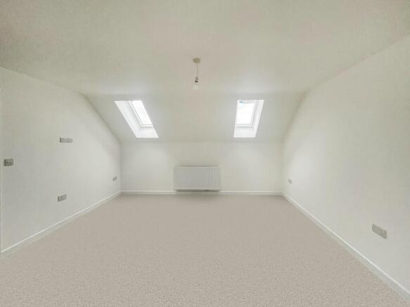 4 bed Town House for sale Image 10