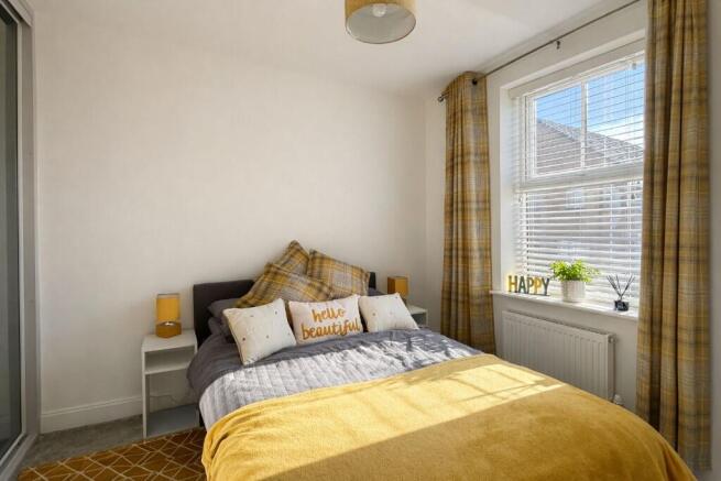 4 bed Semi-Detached for sale Image 7