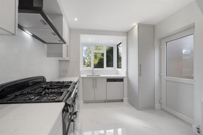 25 Littleton Road - 5cwhjVO3I1AAUgCl9sP8.jpg