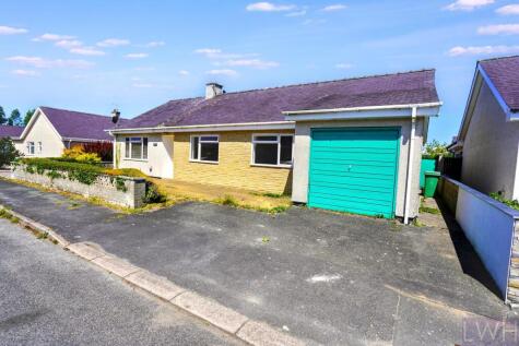 Lleyn, 67 Lon Ceredigion, Pwllheli