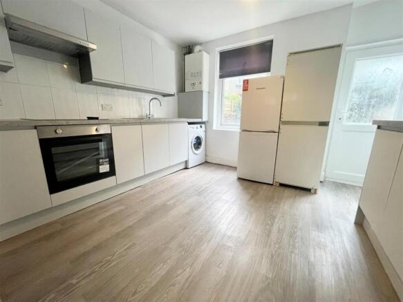 29 St Mary Mag Kitchen.jpg