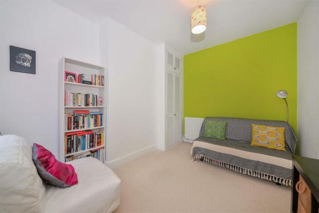 93 May Lane - bed2a.jpg