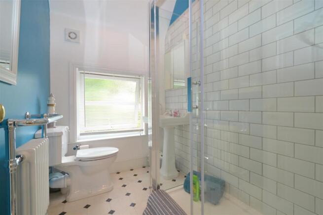 shower1.JPG