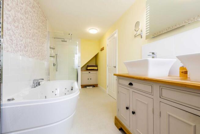 Master En-suite