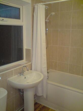 Bathroom.JPG