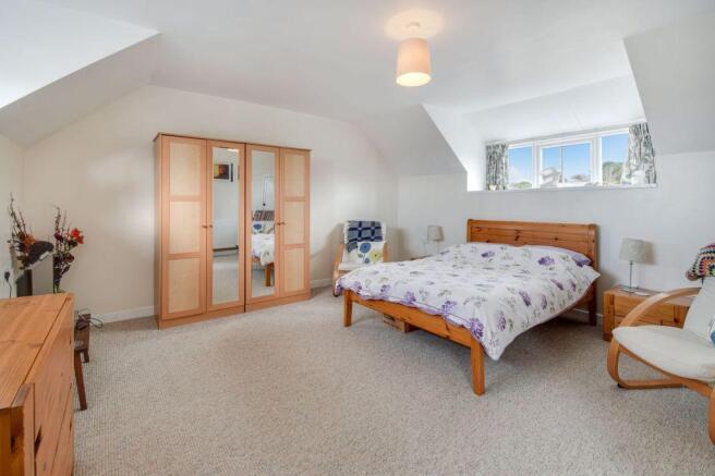 Bedroom 2 (Double)