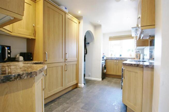 kitchen 1.JPG