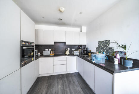 Moorhen Drive, London, NW9