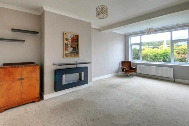 .rear lounge..jpg
