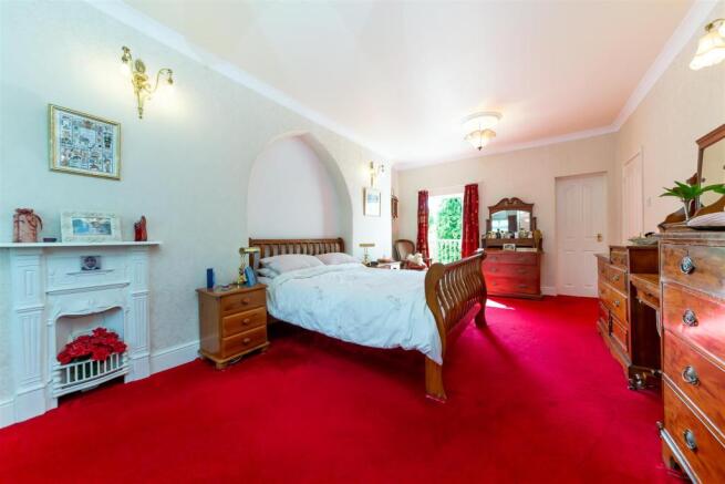 51 Ampthill Road (19 of 42).jpg