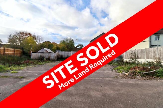SOLD - Stafford - Thackeray Walk - Auction Pic 3.j