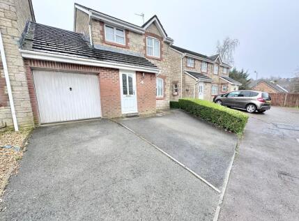 St. Stephens Court, Undy, Caldicot, Mon. NP26 3PR