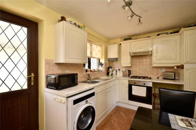 2 bed Semi-Detached for sale Image 10