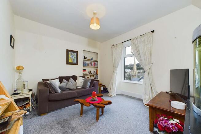 FLAT 1
