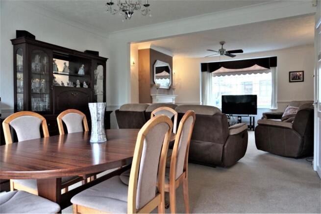 Lounge/dining Room